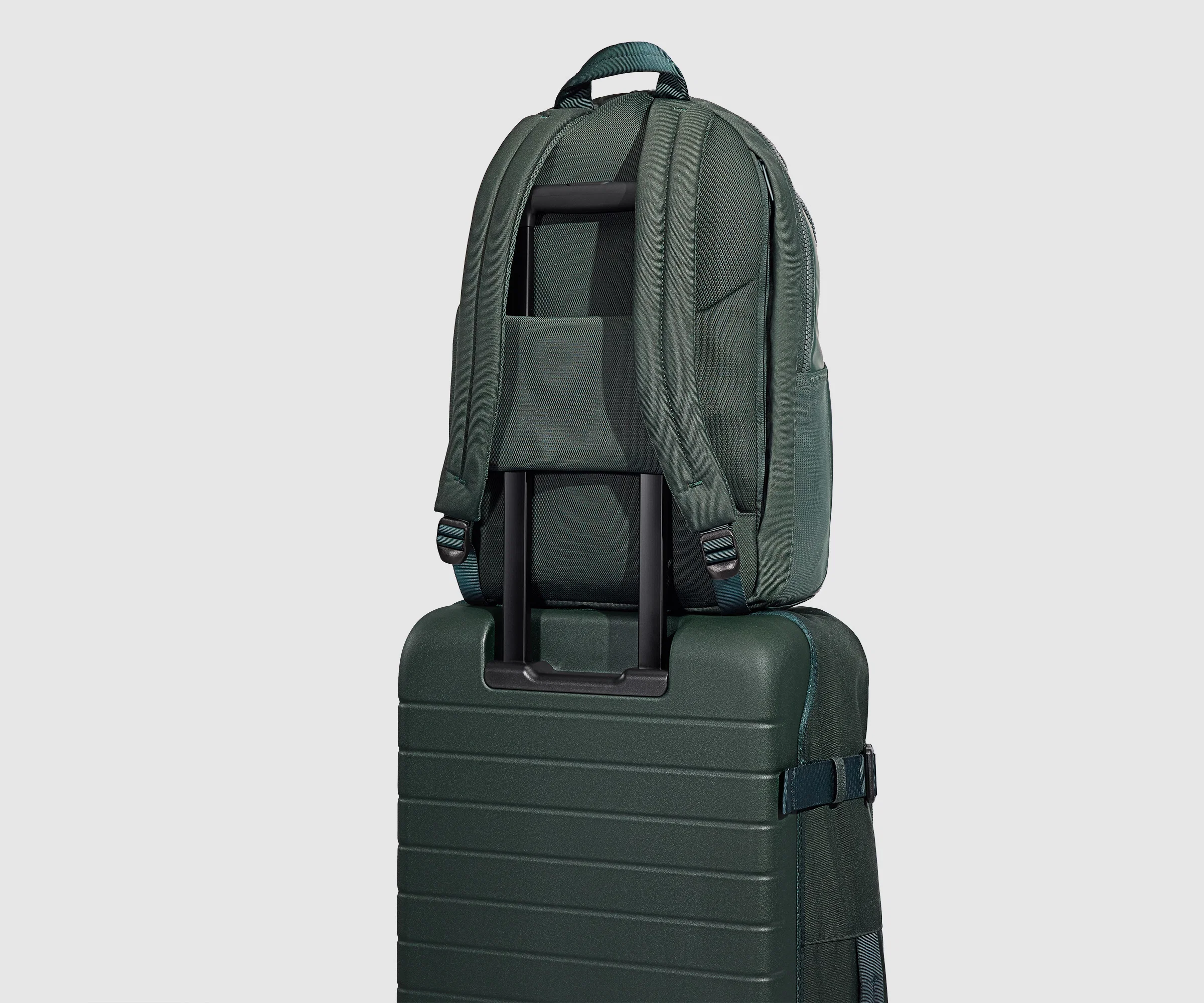 Active Backpack 26L in Forest Green - Image 8