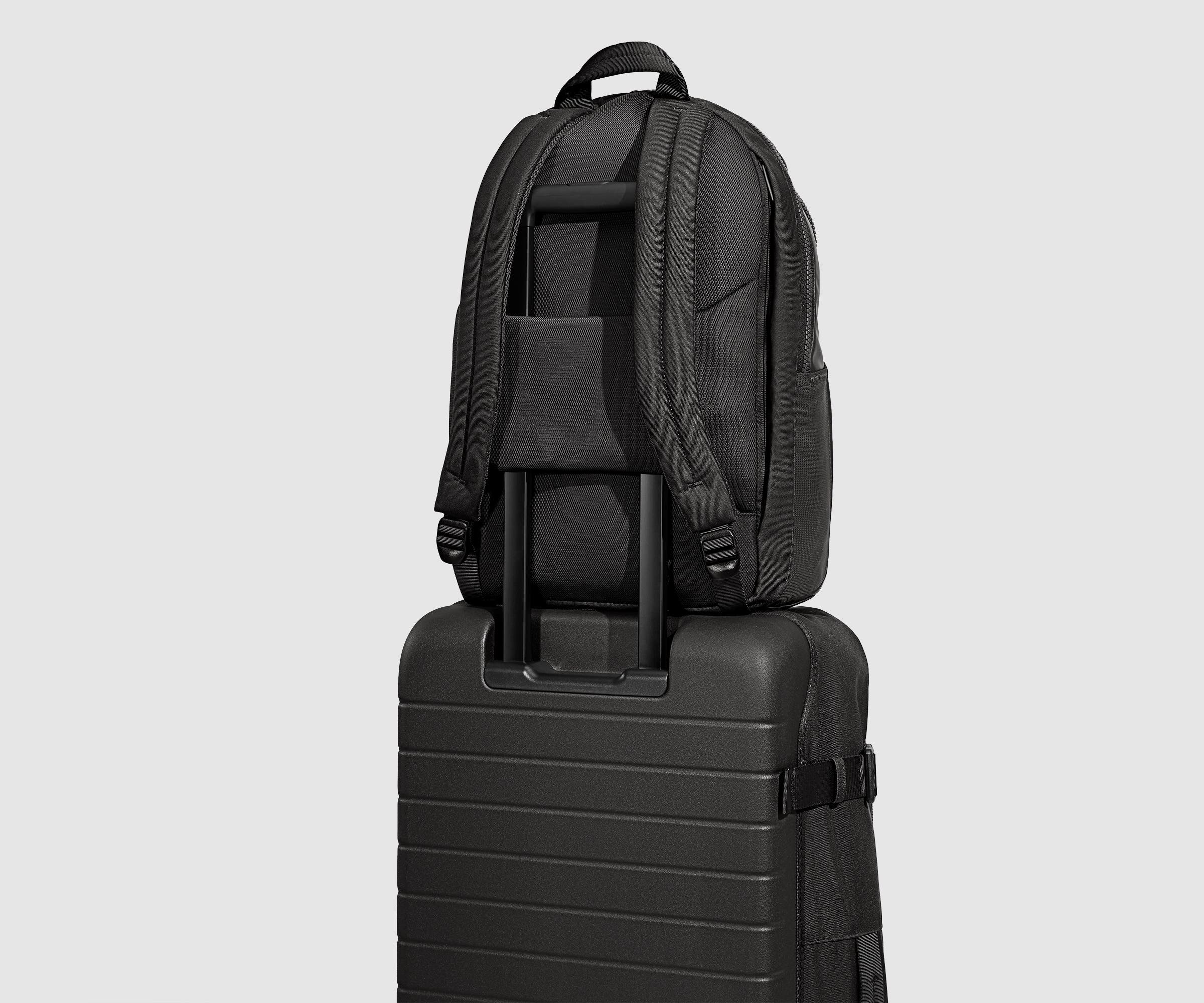 Active Backpack 26L in Jet Black - Image 9