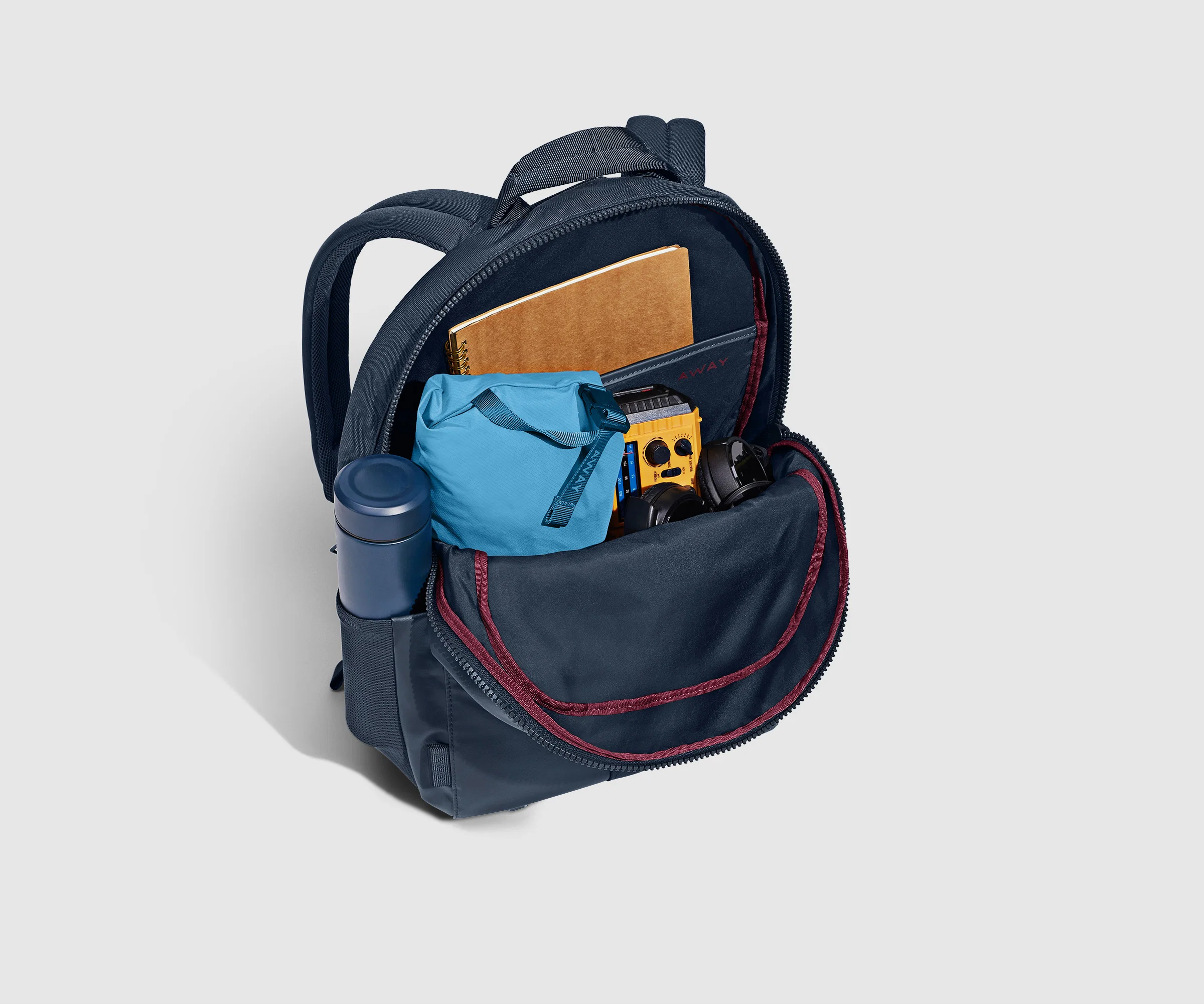Active Backpack 26L in Navy Blue - Image 5