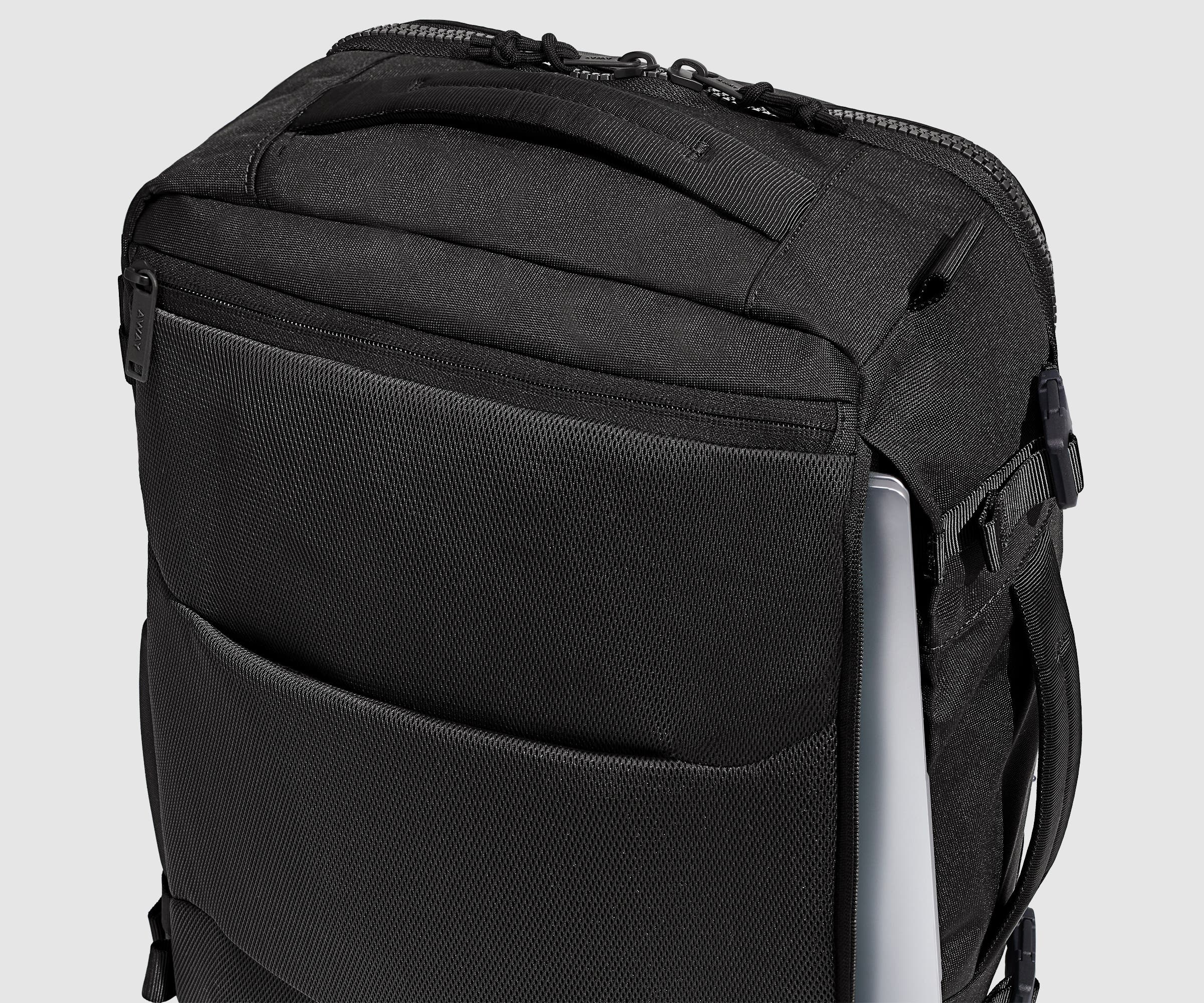 Active Convertible Backpack 25L in Jet Black - Image 4