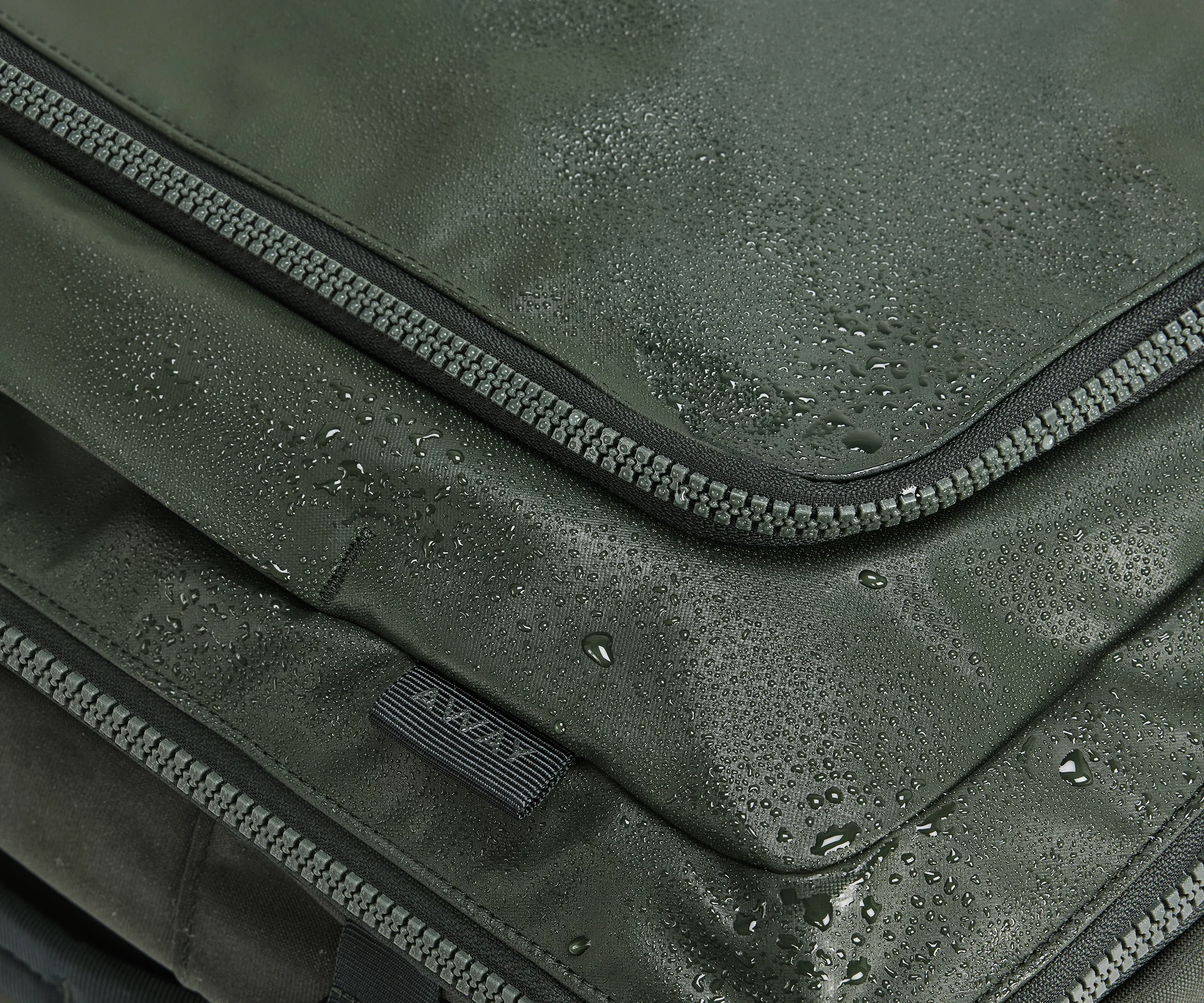 Active Convertible Backpack 45L in Forest Green - Image 4