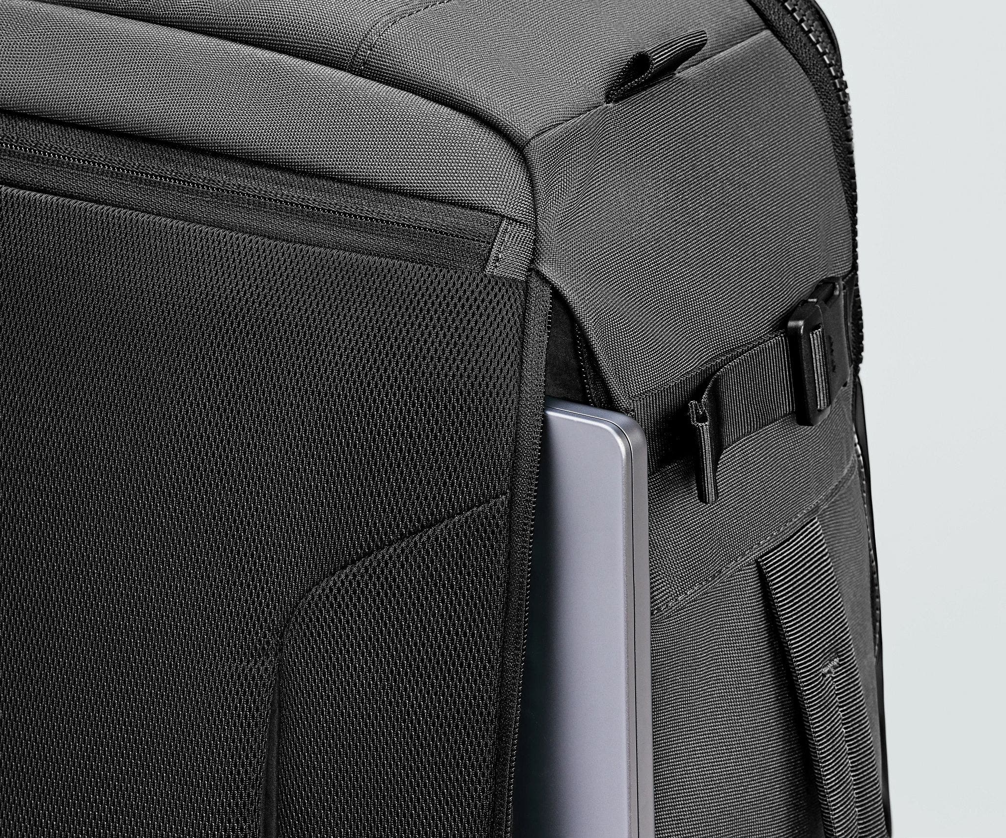 Active Convertible Backpack 45L in Jet Black - Image 5