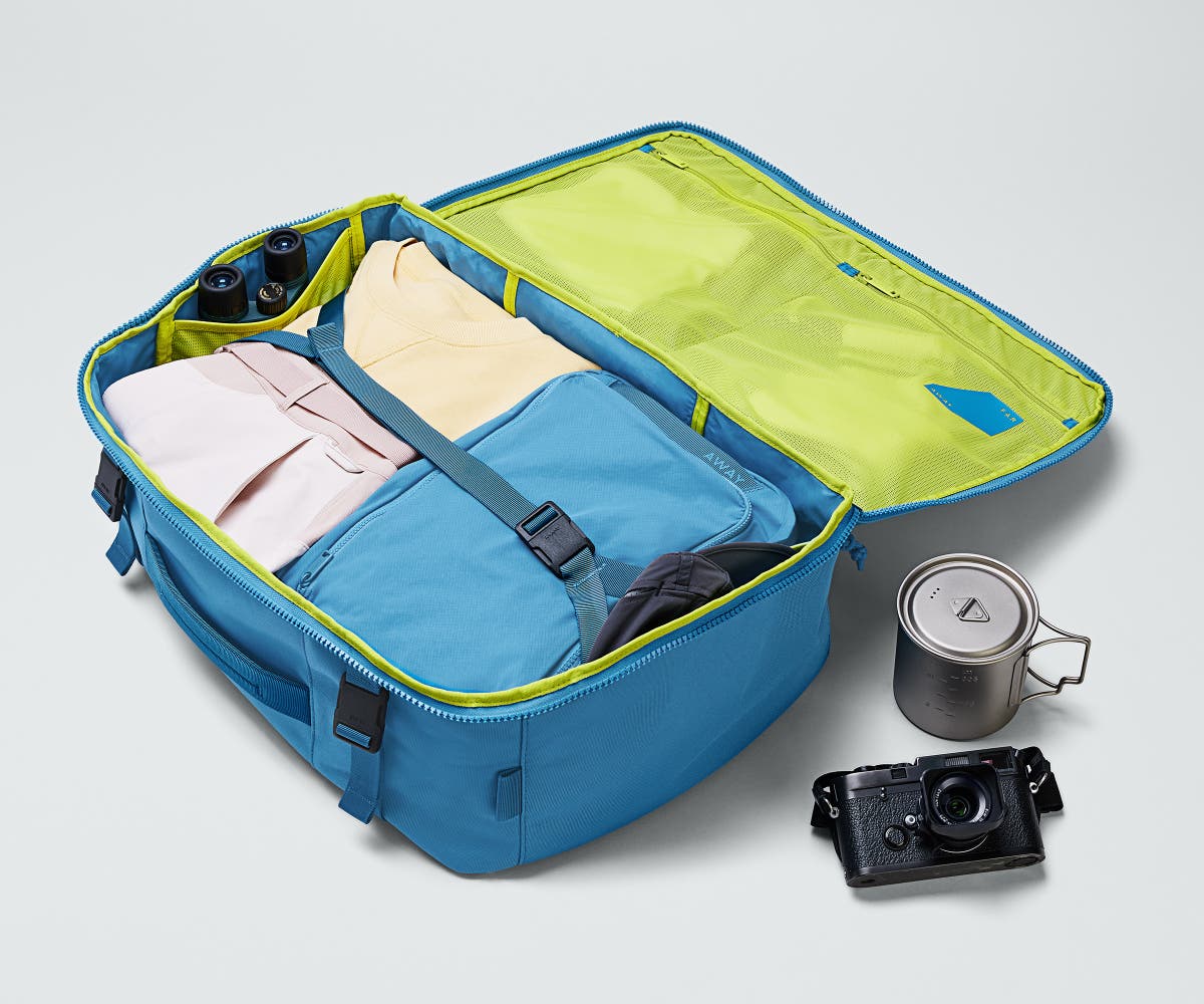 Active Convertible Backpack 45L in Vivid Blue - Image 3