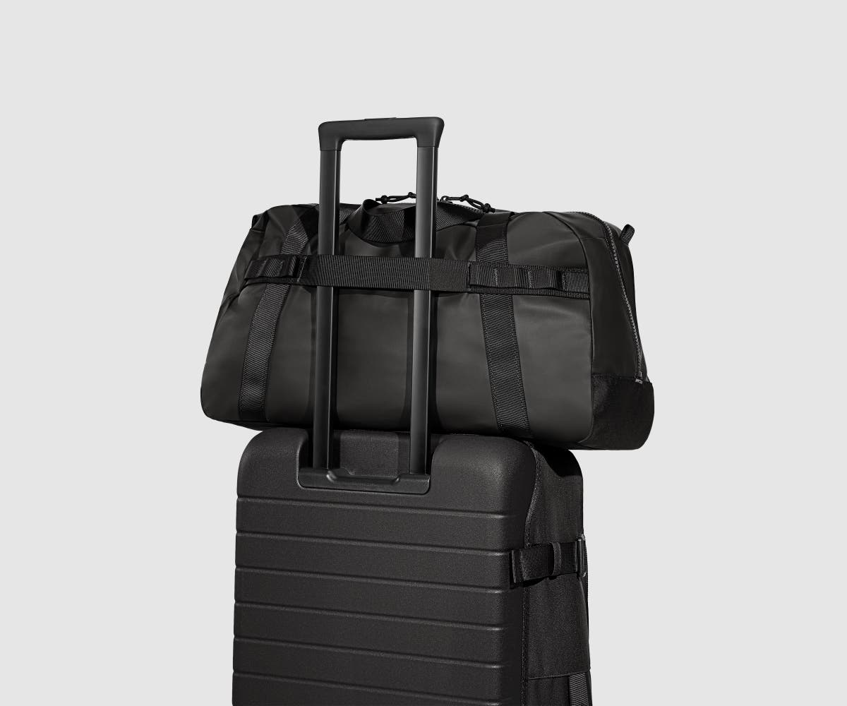 Active Duffle 40L in Jet Black - Image 6