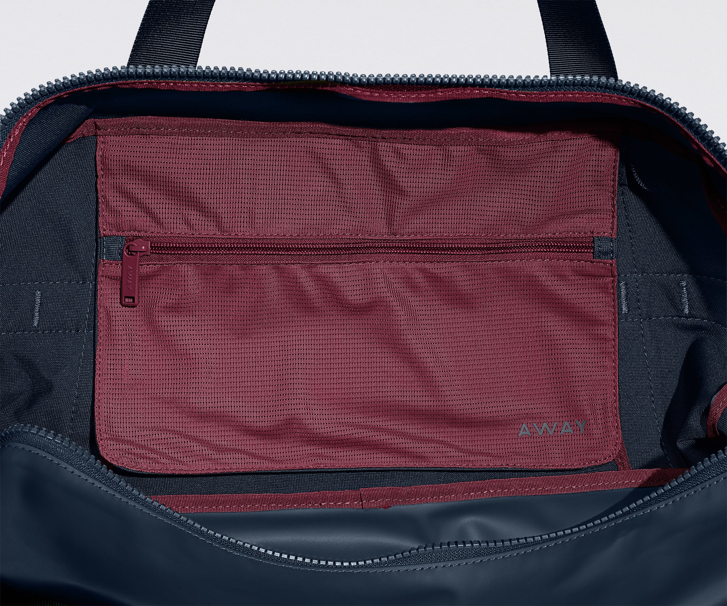Active Duffle 40L in Navy Blue - Image 4