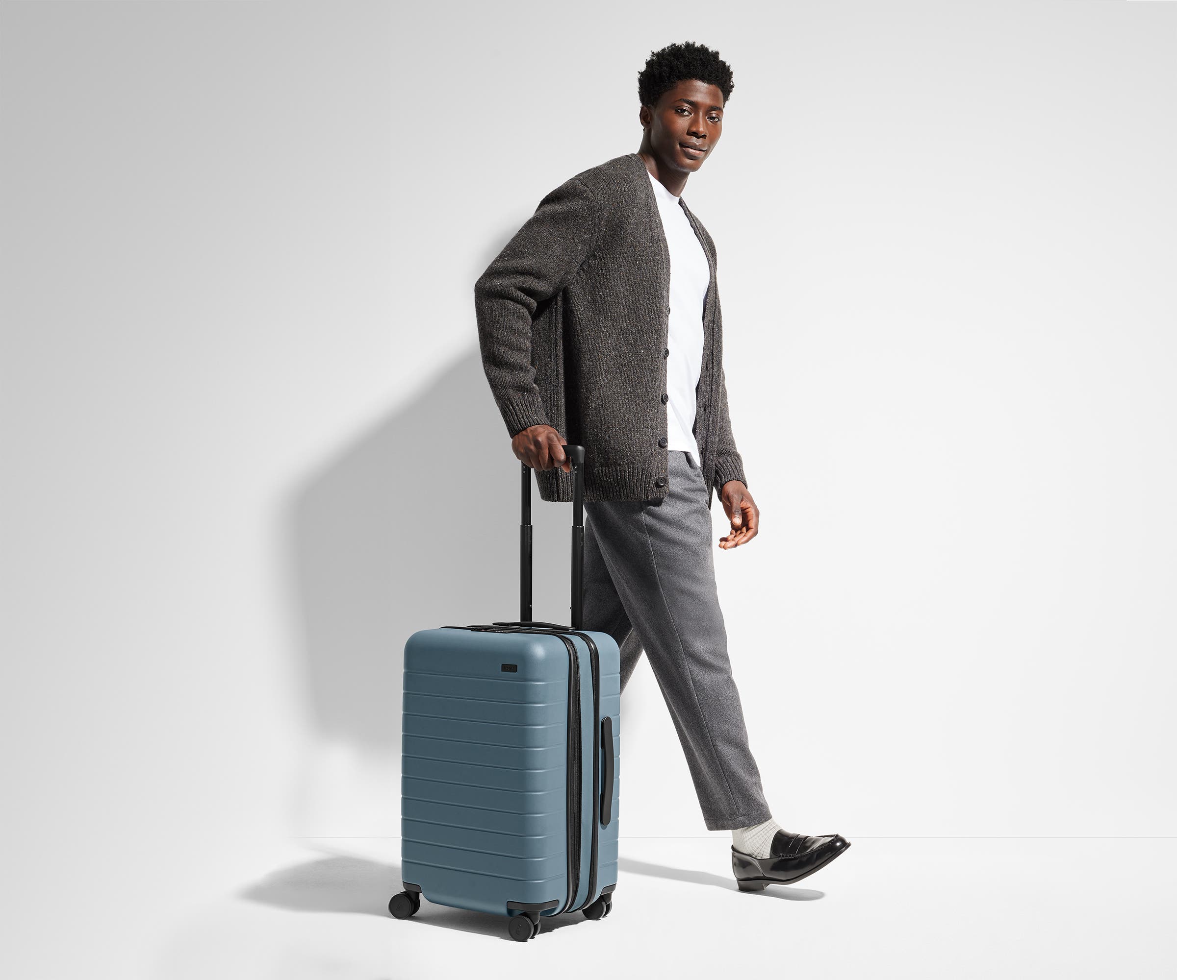 The Bigger Carry-On Flex in Salt White (Gloss) - Image 4