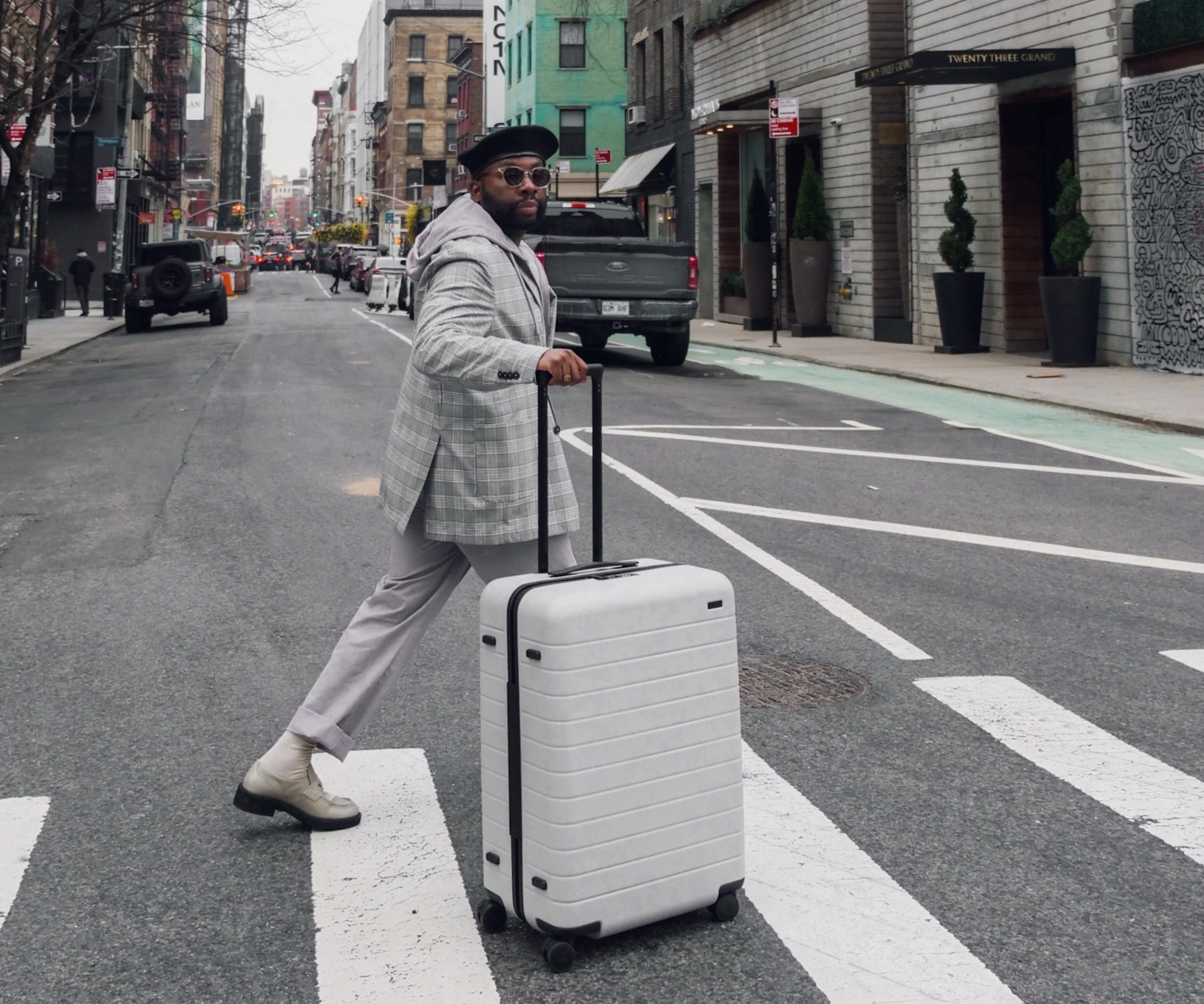 The Carry-On in Cloud Gray - Image 10