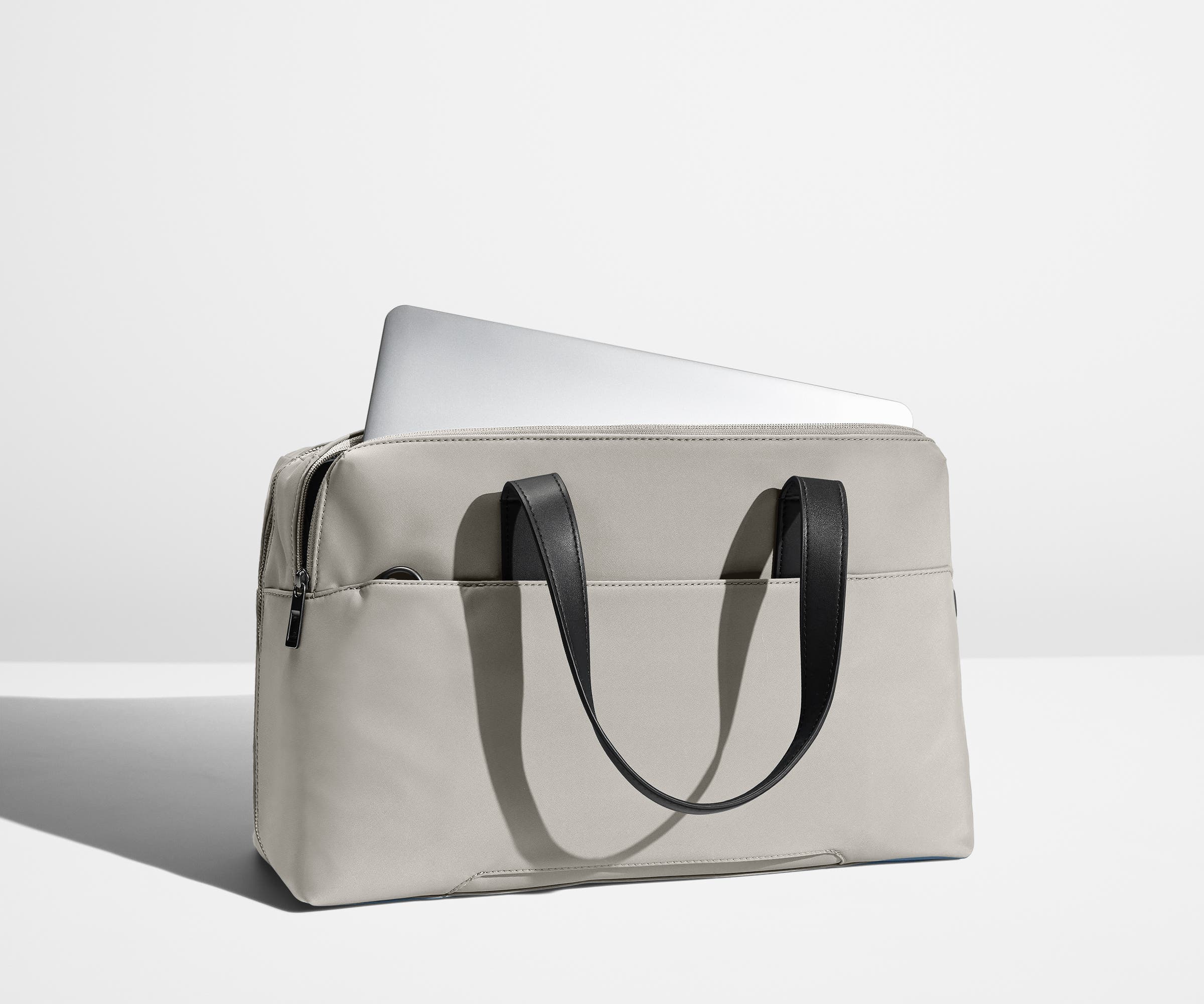 The Everywhere Bag in Cloud Gray - Image 5