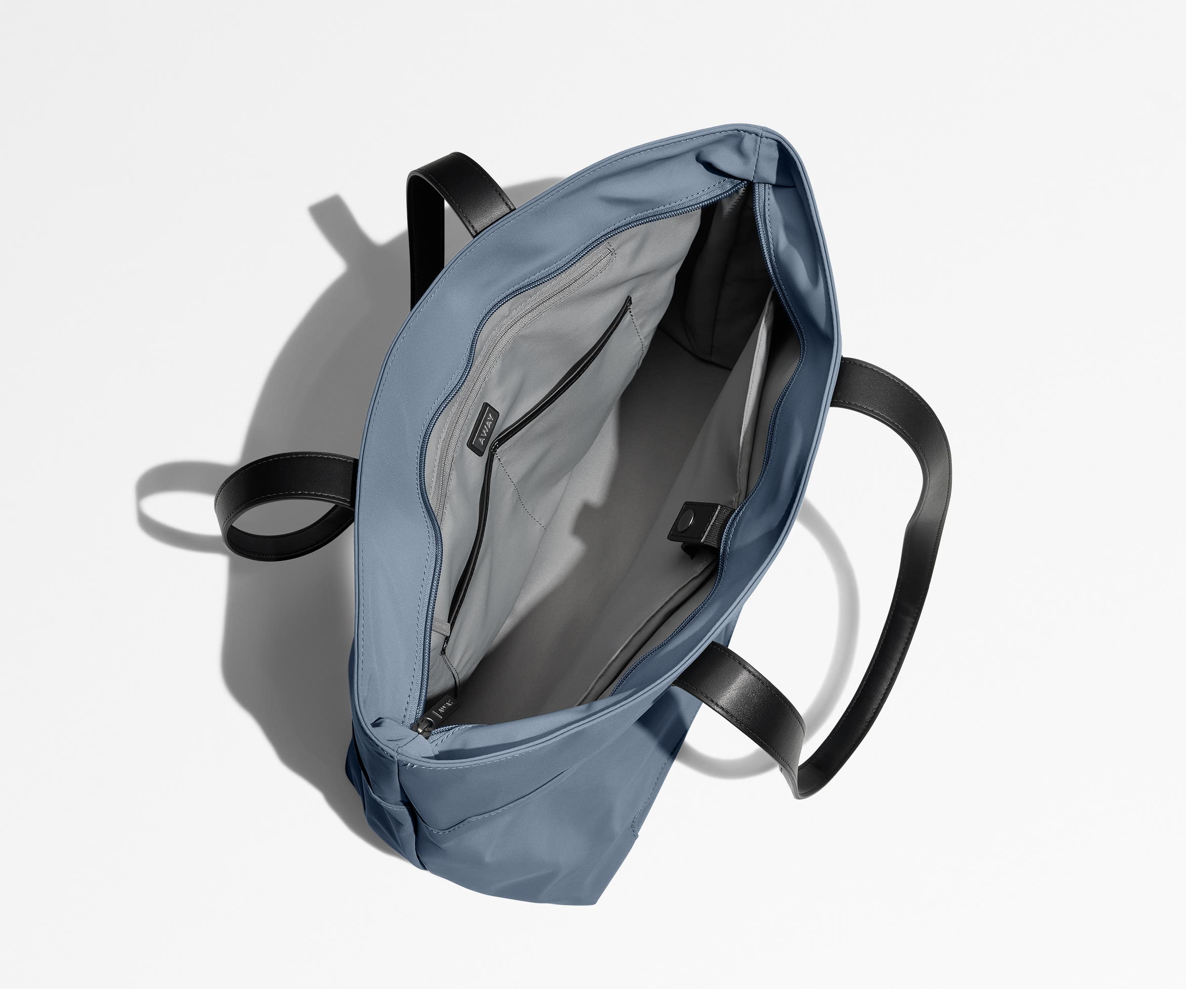 The Everywhere Tote in Coast Blue - Image 3