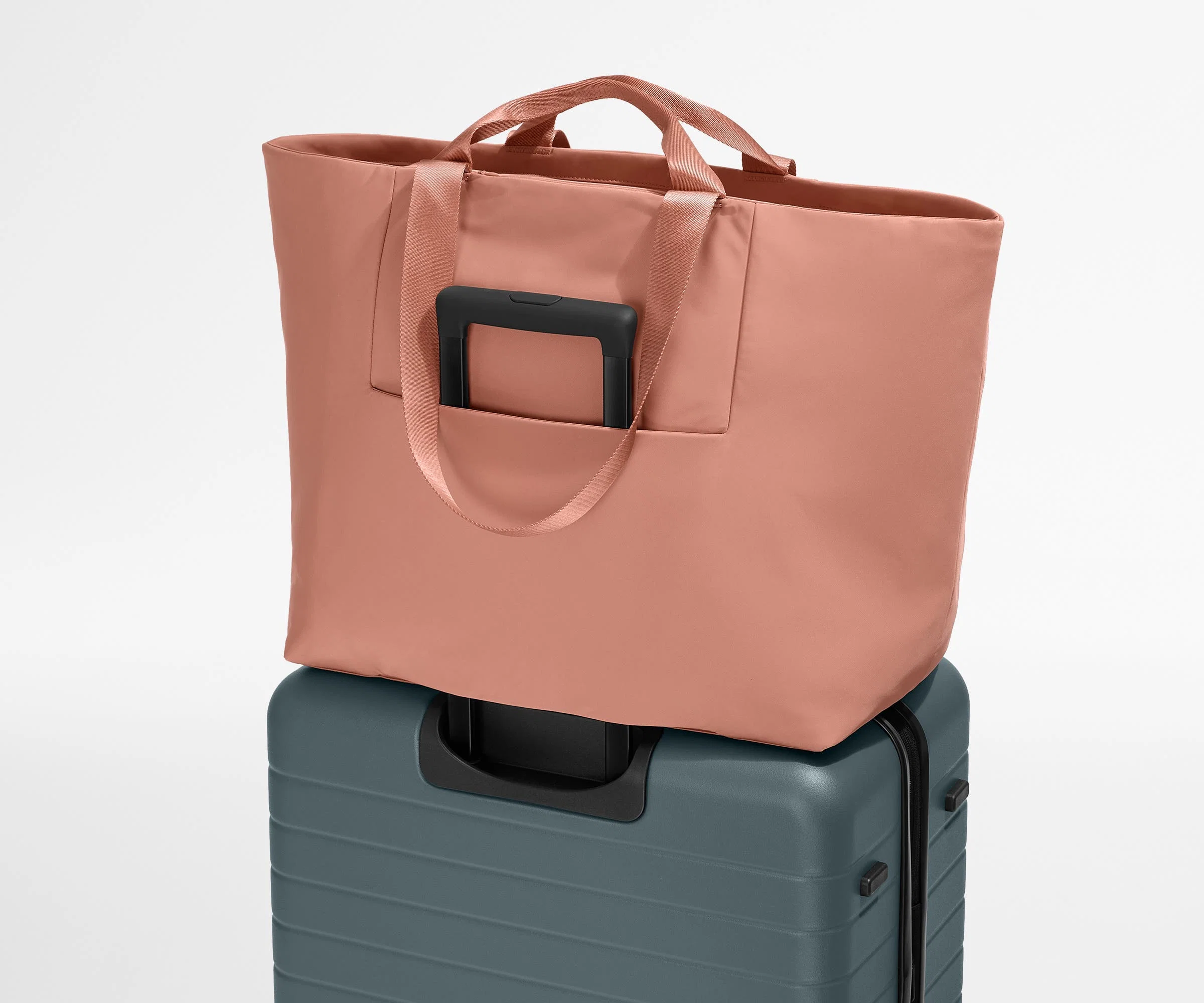 Large Featherlight Tote in Clay Pink - Image 9