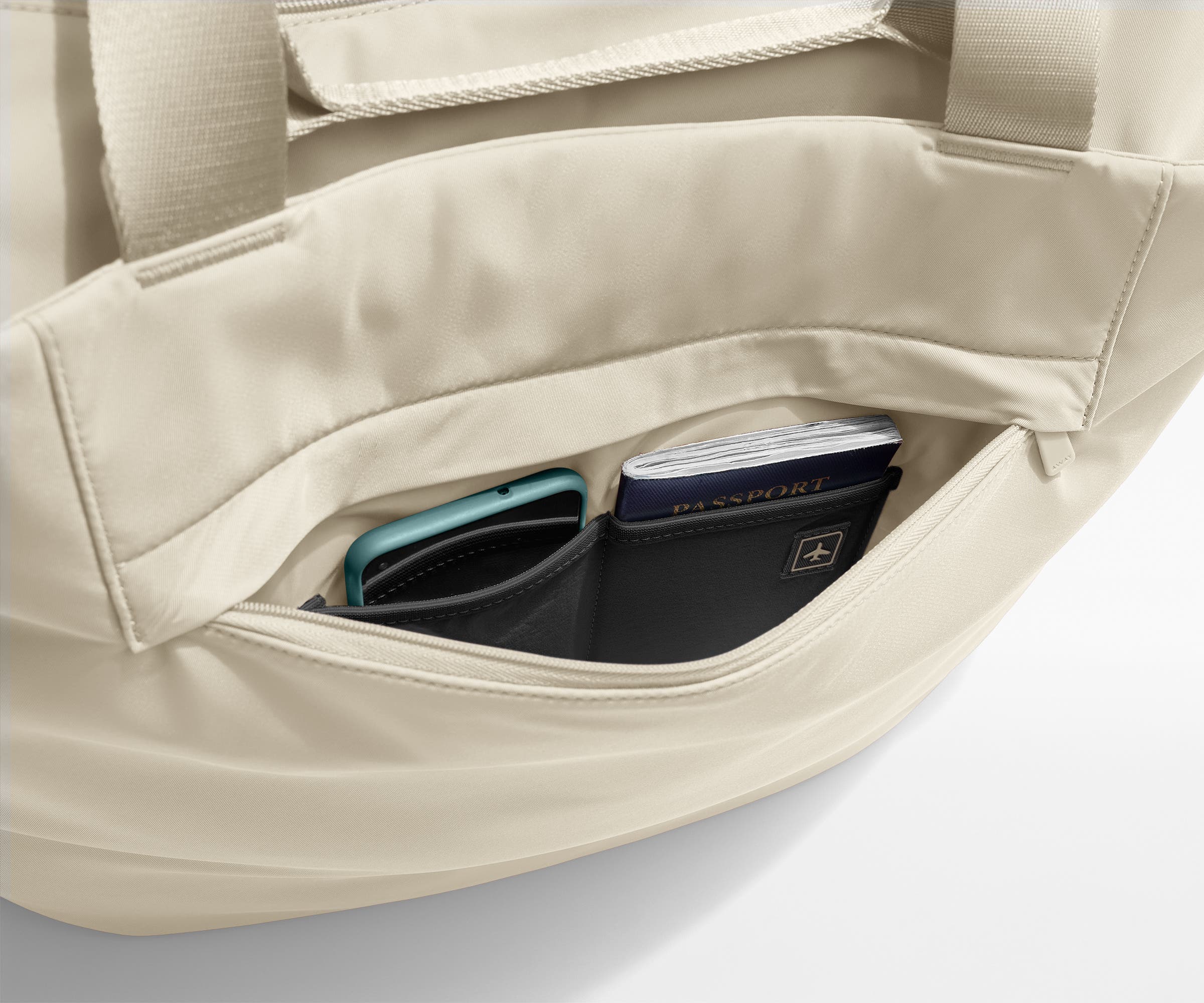 Large Featherlight Tote in Salt White - Image 7
