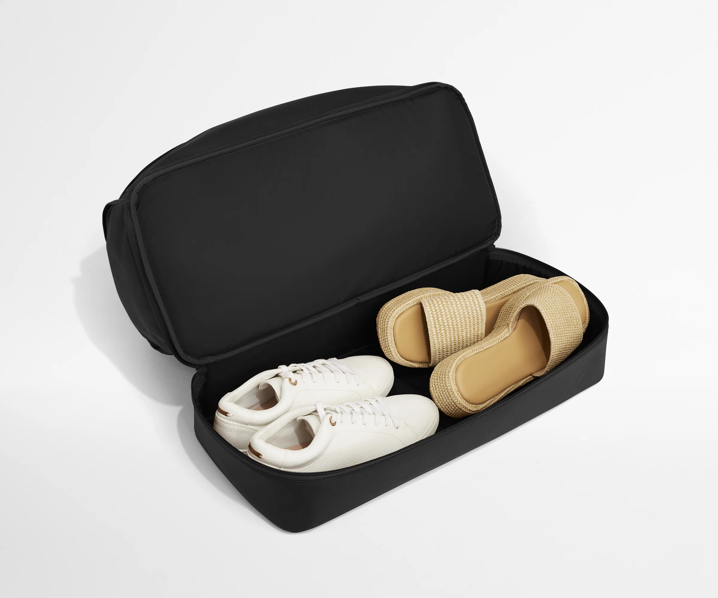Featherlight Weekender in Jet Black - Image 4