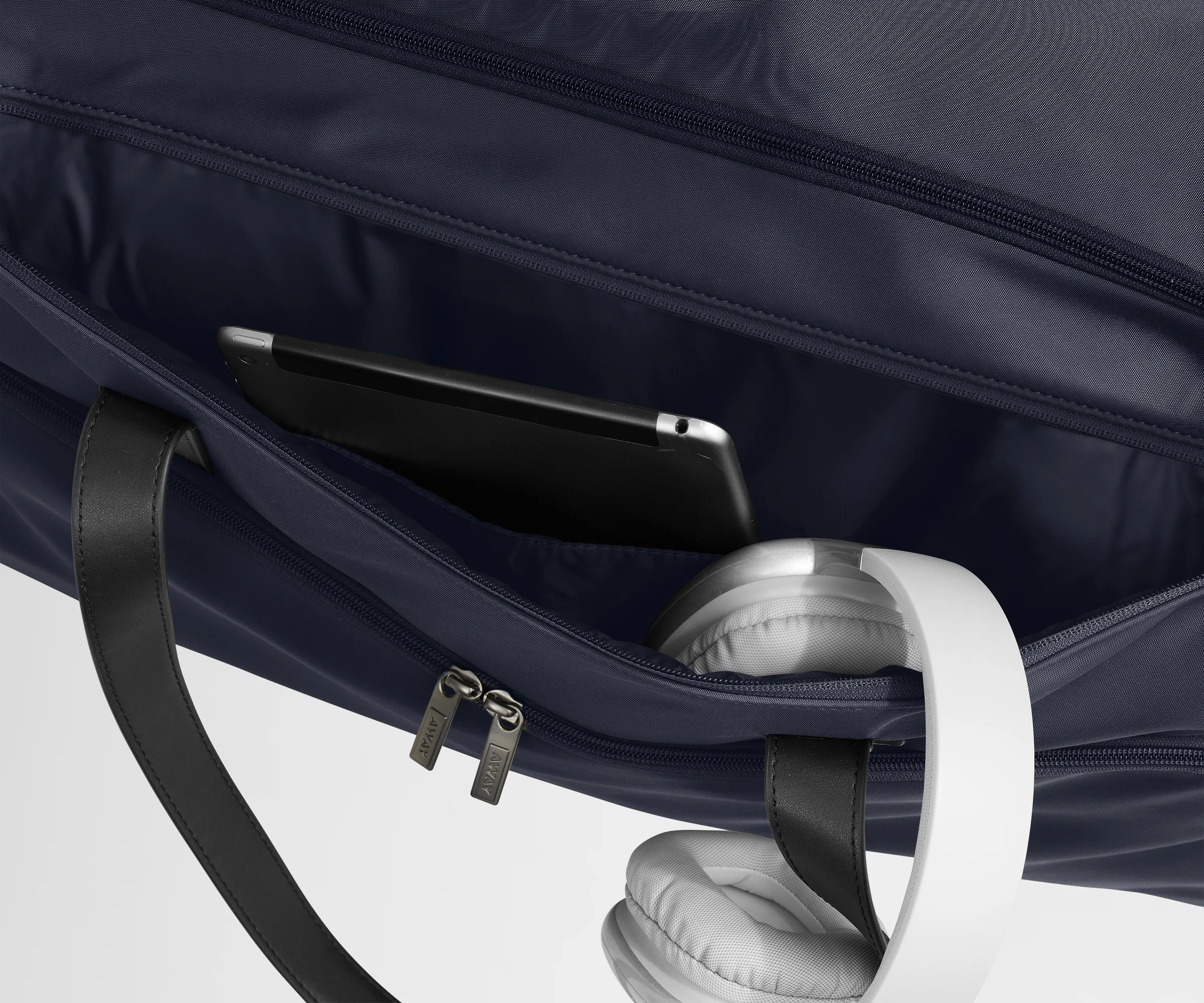 Garment Duffle in Navy Blue - Image 7