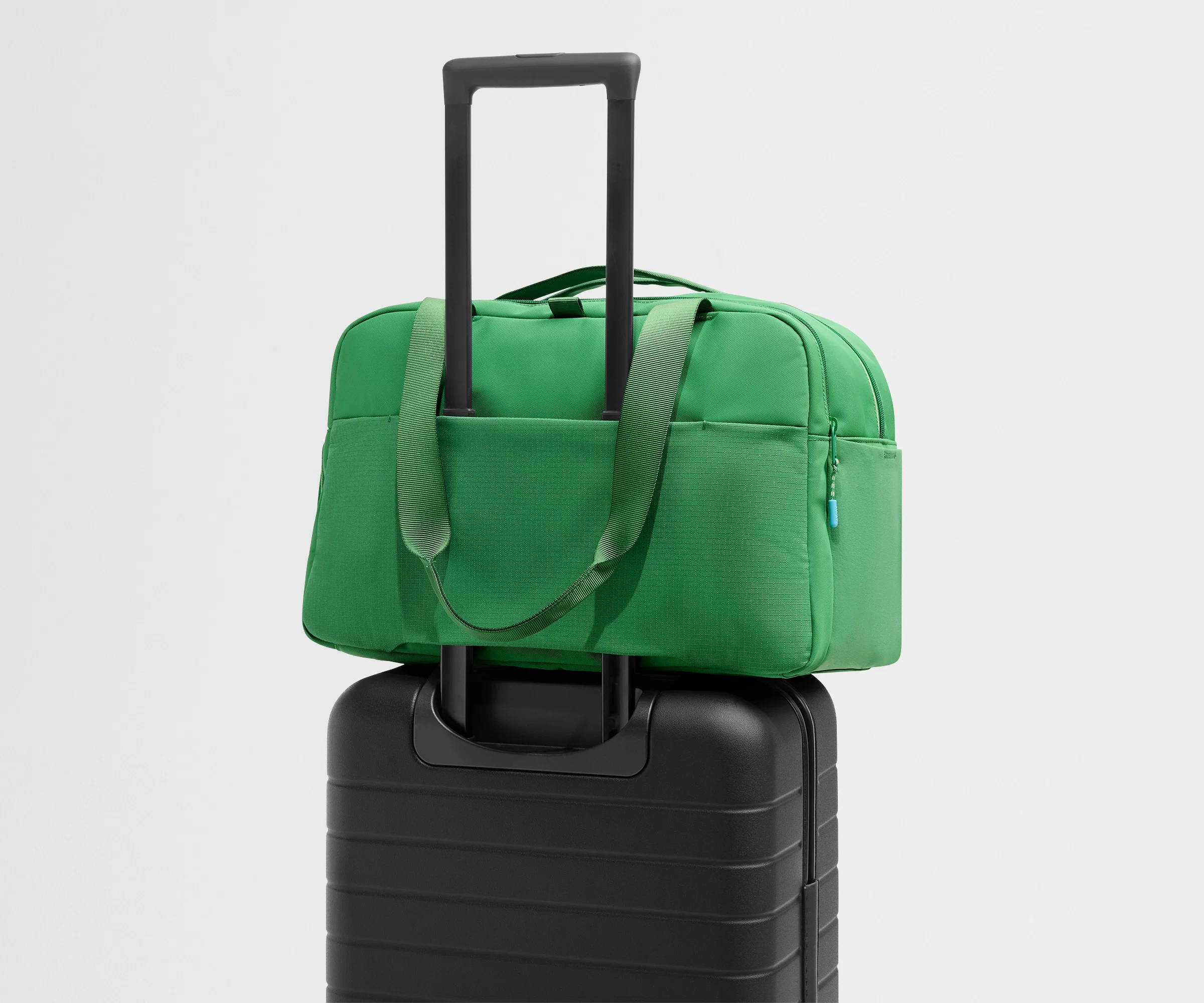 Gym Bag in Clubhouse Green - Image 12