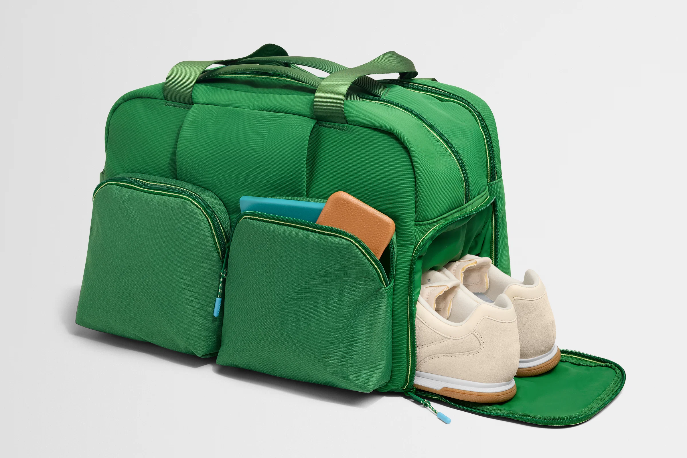 Gym Bag in Clubhouse Green - Image 5