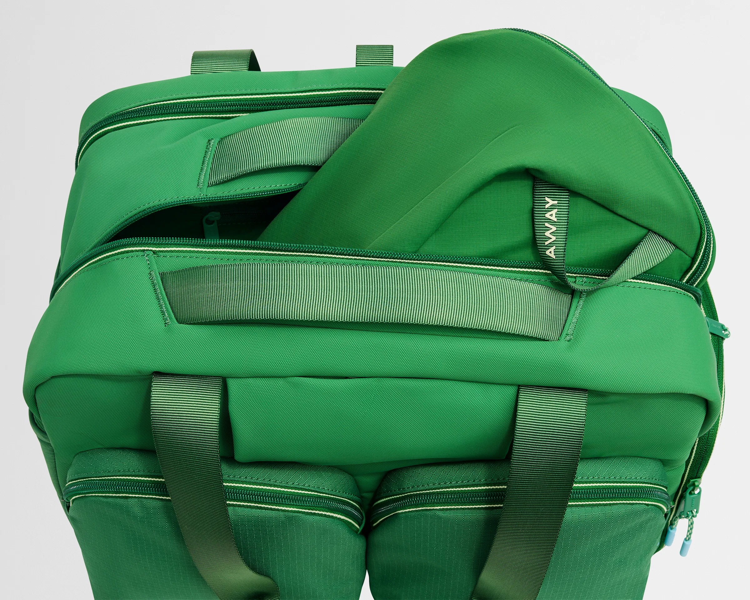 Gym Bag in Clubhouse Green - Image 9