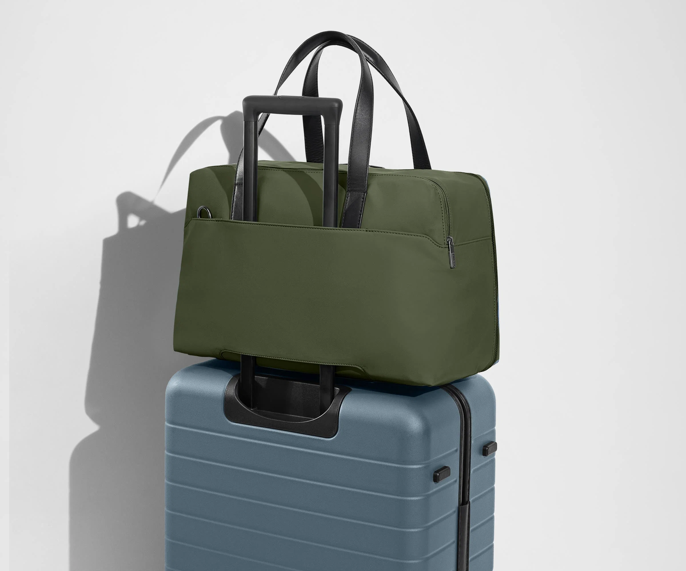 The Overnight Bag in Olive Green - Image 7