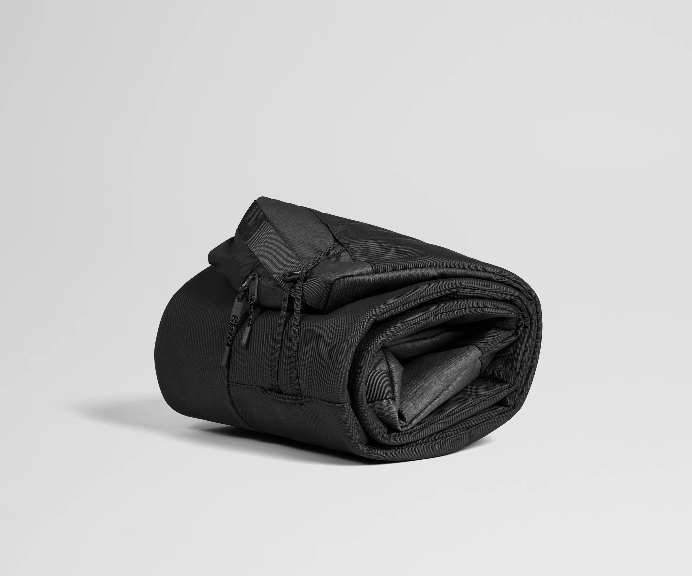 Roll-Top Ski Bag in Jet Black - Image 5