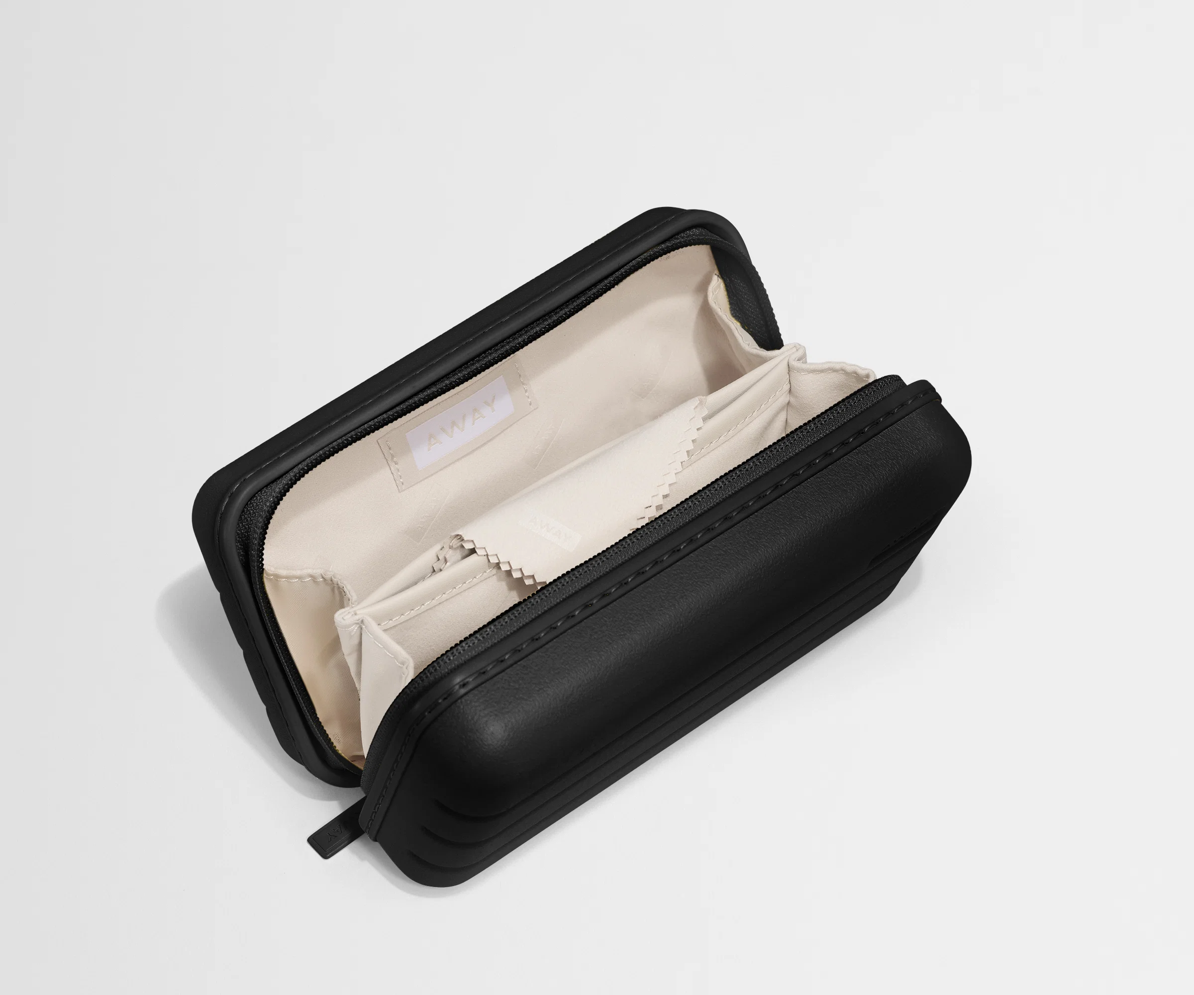 Travel Glasses Case in Jet Black - Image 3